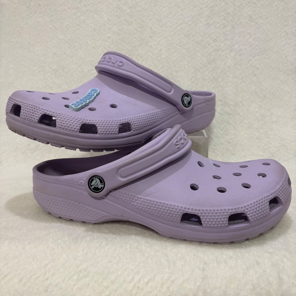 Crocs Classic Clogs Lavender Purple Mens 7 Womens 9 Cancer Zodiac Jibbitz Charm - Picture 3 of 7